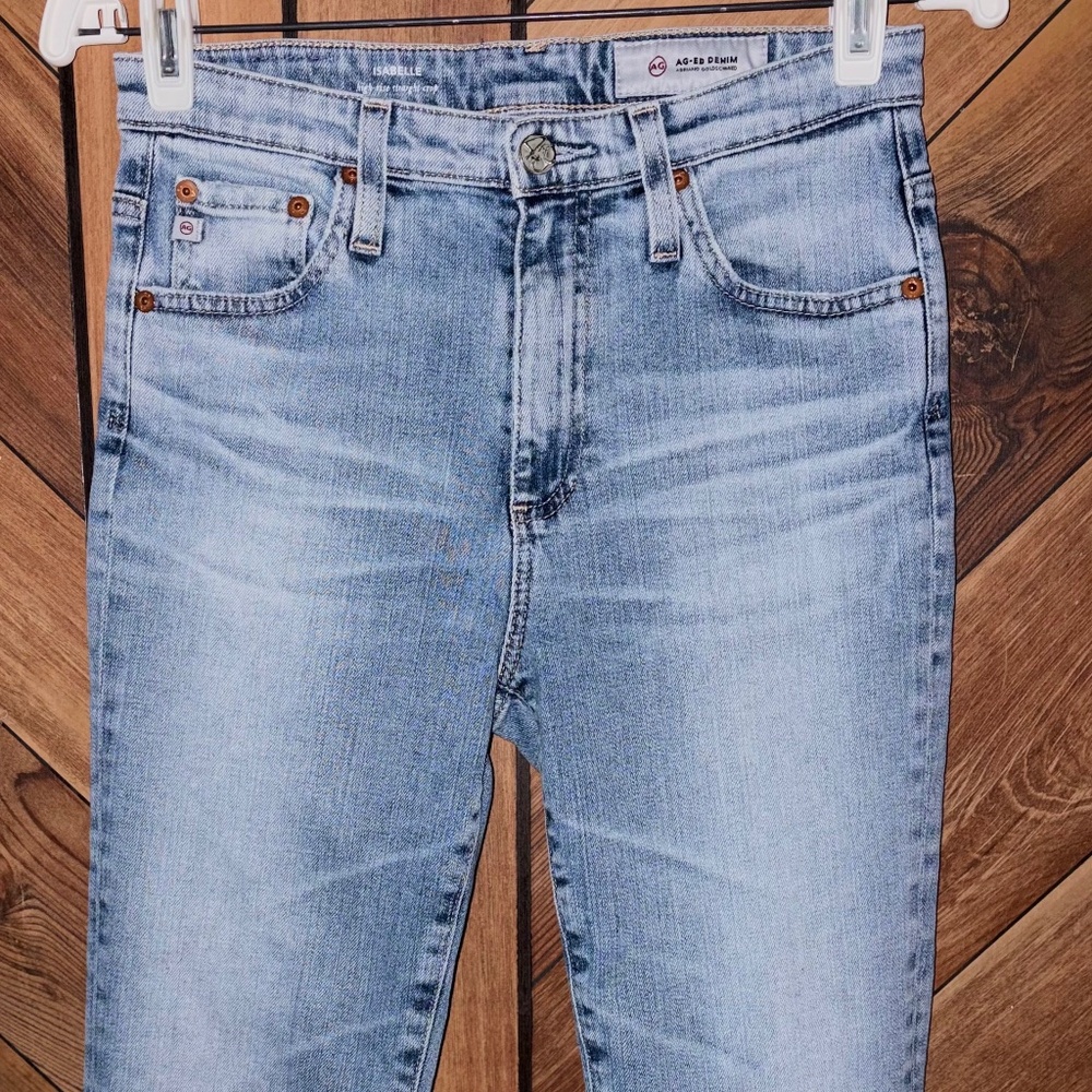 Like New AG Isabelle High Rise Straight Crop Blue Jeans 26 - Picture 3 of 7